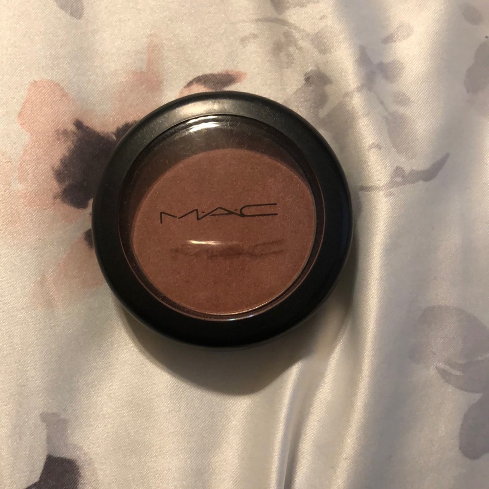 Mac blush